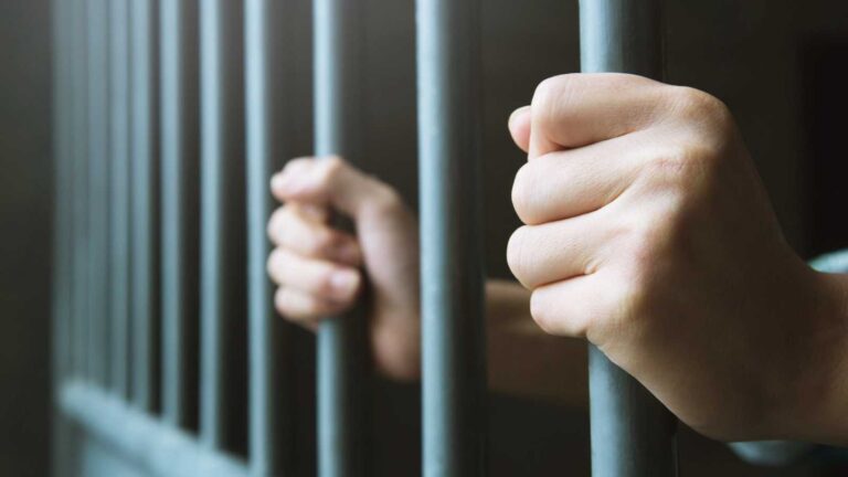 Cinco Individuos Condenados a Tres Años de Prisión por Robo de Tractocamión en Girardota