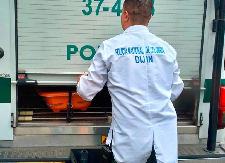 Mexicano Asesinado a Tiros en Restaurante de Provenza