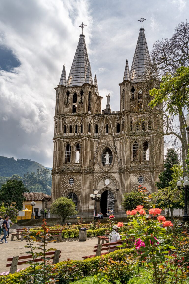 Municipio de Antioquia recibe premio como mejor pueblo del país para hacer turismo rural