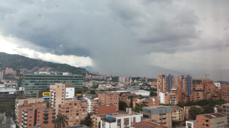 Tome precauciones ante el clima adverso