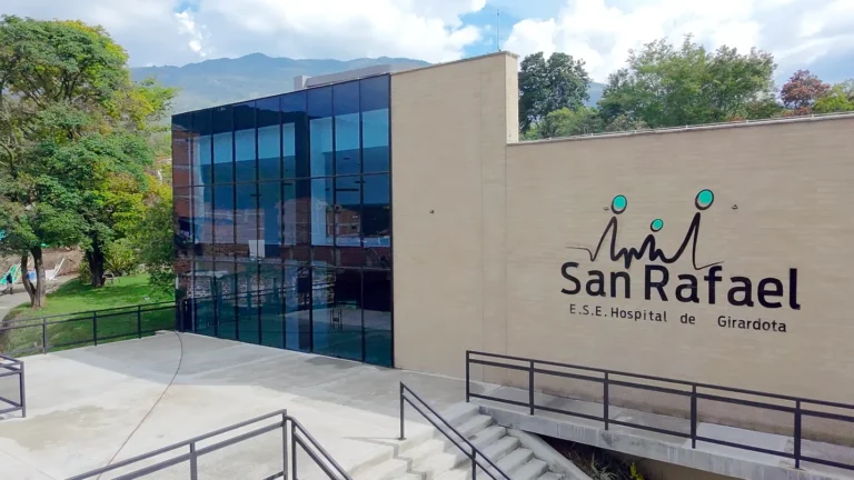 Girardota Inaugura Infraestructura Educativa y Hospitalaria con Inversión Histórica